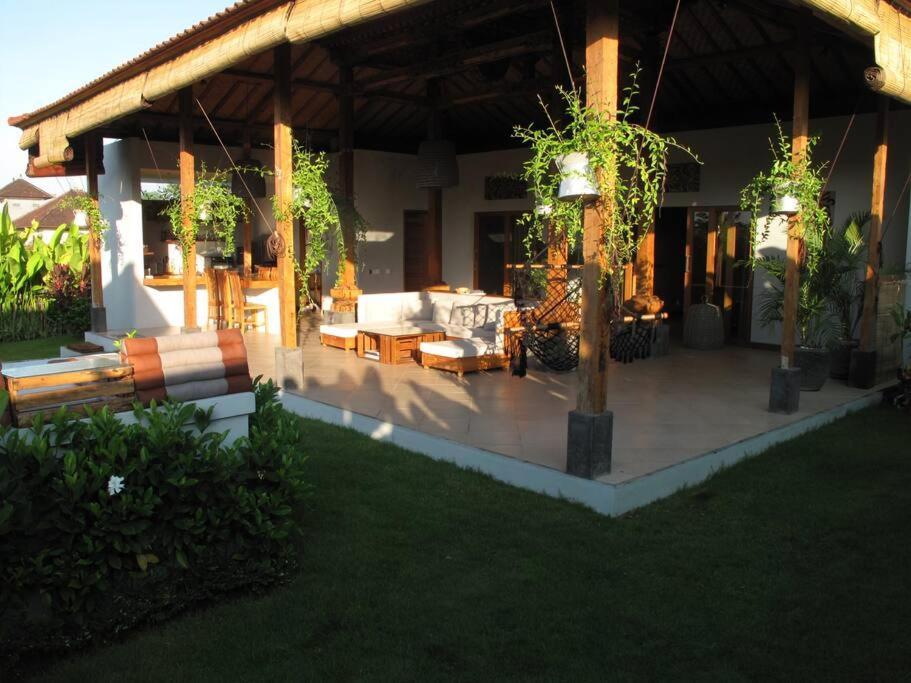 Villa Jungle Joglo à Canggu Extérieur photo
