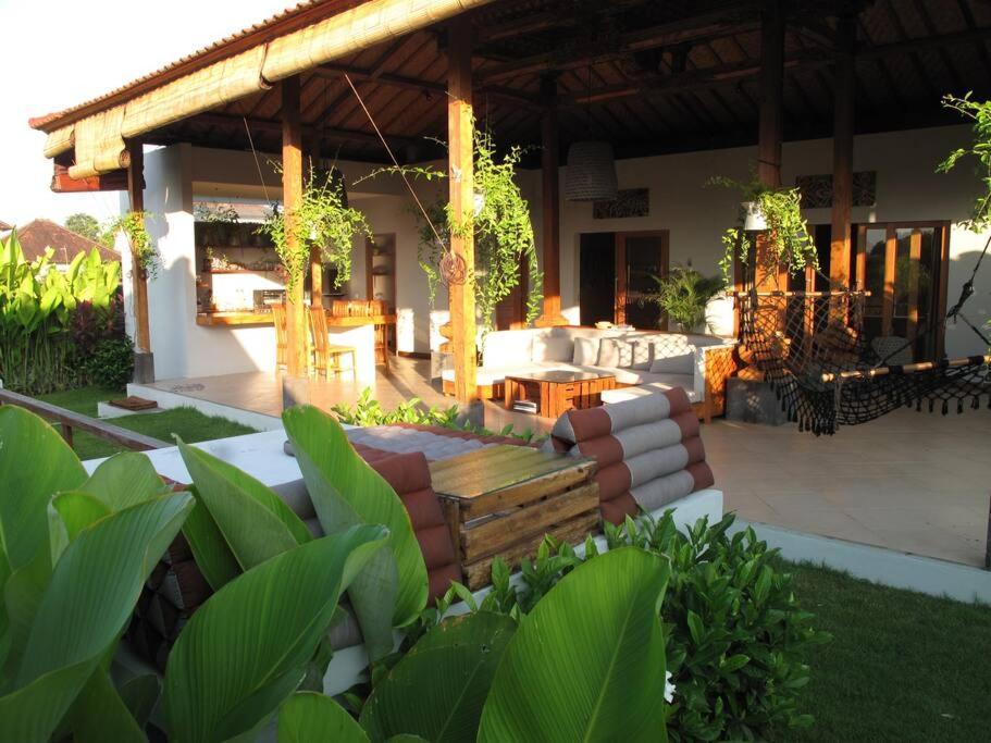 Villa Jungle Joglo à Canggu Extérieur photo