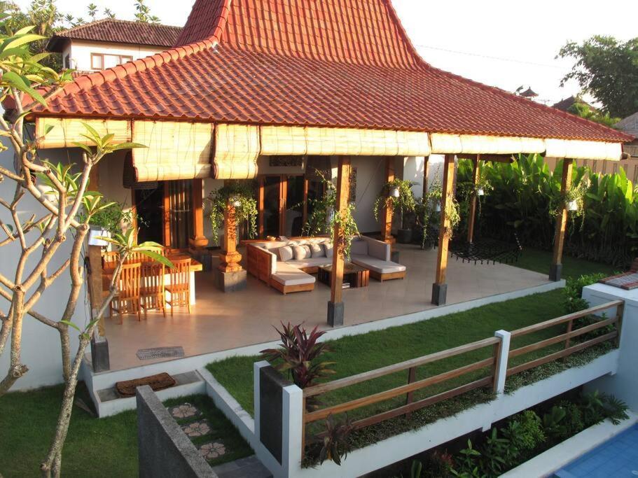 Villa Jungle Joglo à Canggu Extérieur photo