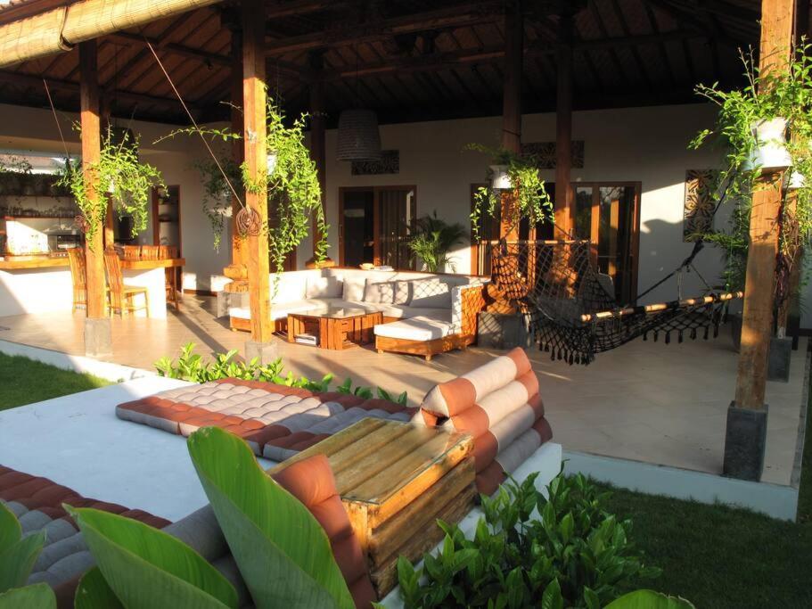 Villa Jungle Joglo à Canggu Extérieur photo