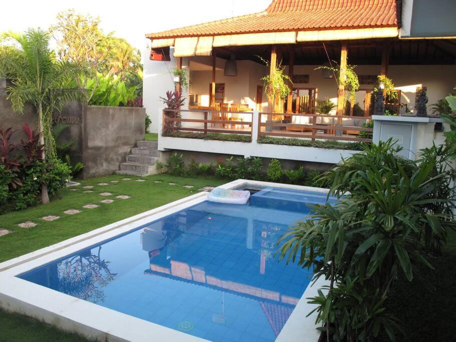 Villa Jungle Joglo à Canggu Extérieur photo